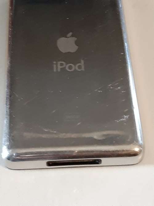iPod Classic 160GB with some issues.