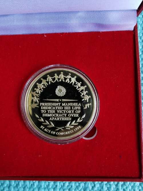 Nelson Mandela Medal (Collectors Item)