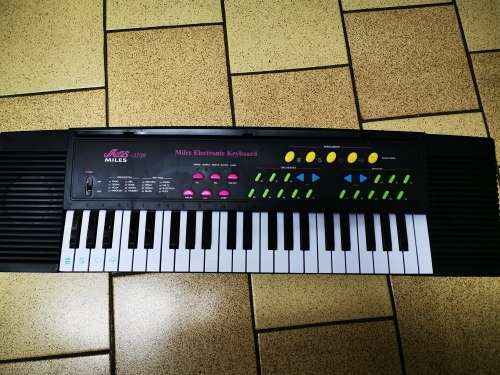 MILES 44 Key Children`s Electric Music Keyboard Piano for Beginners and Kids...