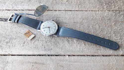 Vintage Men`s Swiss Watch - Cygnet - New Old Stock