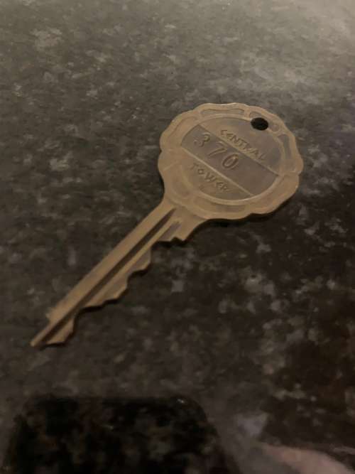 Collectible Vintage Hotel Room Key - Caesars Palace Casino Las Vegas - Central Tower Room 370