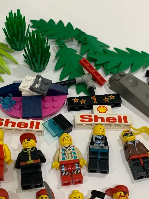 Wide Variety Of Lego Mini Figurines - Some From The 90s - Some Bits + Pieces