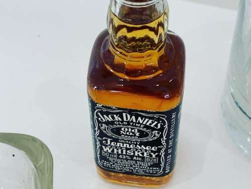 Vintage Sealed Jack Daniels 50ml Glass #Tennessee Whiskey Bottle - With Branded Glasses