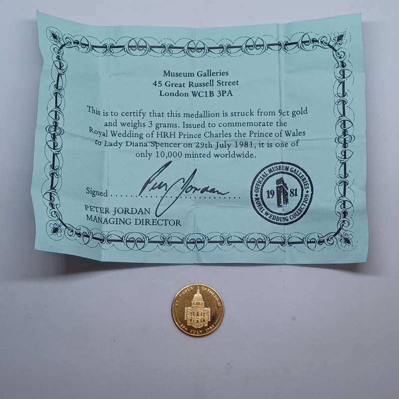 9ct GOLD 1981 Charles & Diana Wedding Medallion(3 grams) in REM 9ct GOLD mount (1.2 grams)