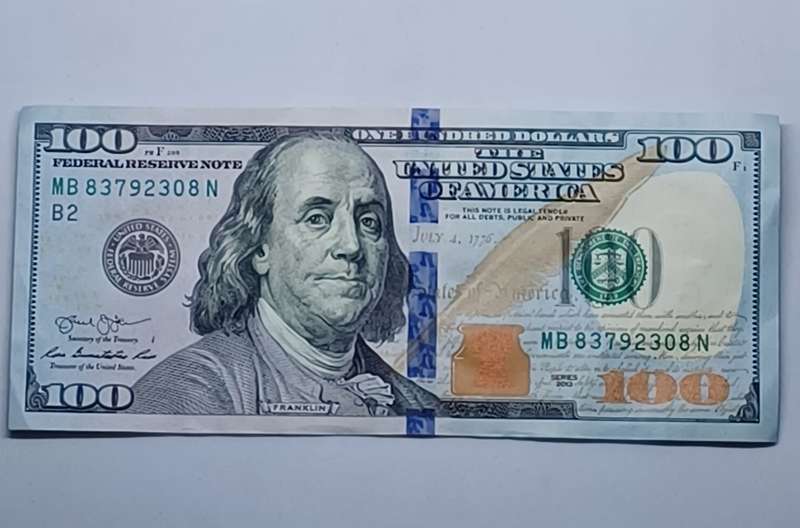 United Sates of America 100 Dollar Bill Authentic
