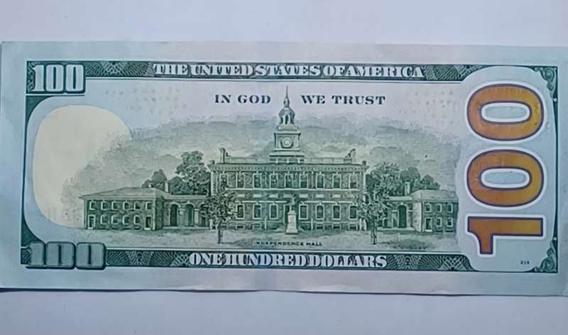 United Sates of America 100 Dollar Bill Authentic