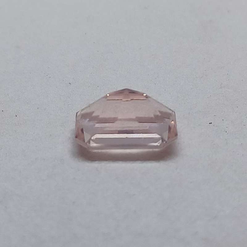 Rose Quarts cut gemstone (1.1cm x 0.8cm)