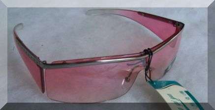 1 Pair of Sunglasses