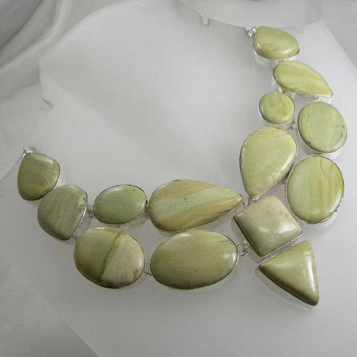 Final Clearance!!!Stock Clearance Sale!! Go NATURAL with this stunning Chunky Silver Jasper Necklace
