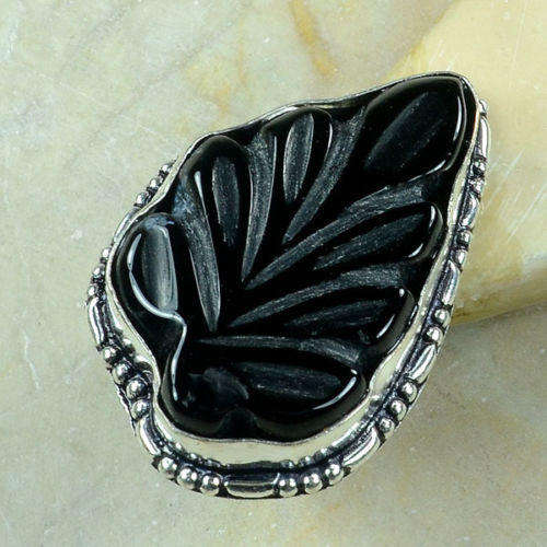 EXCEPTIONAL CARVED BLACK ONYX RING SIZE 9