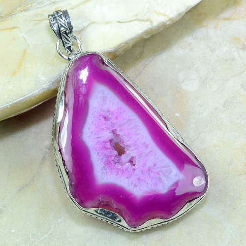 DASHING DRUZY PENDANT
