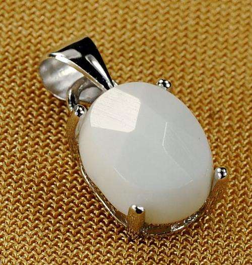 Striking Pure White Agate .925 Sterling Silver Pendant