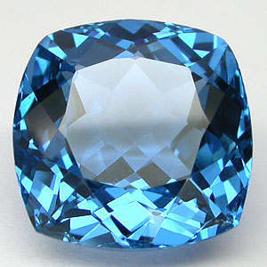 28.40CTS BEAUTIFUL SQUARE CUSHION SWISS BLUE TOPAZ