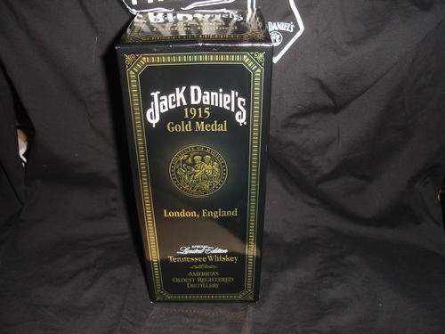 1L Jack Daniels 1915 Gold Medal