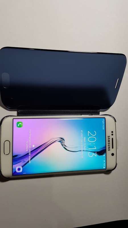 *GOOD Condition* Samsung Galaxy S6 Edge, 64GB + Flip COVER & Accessories