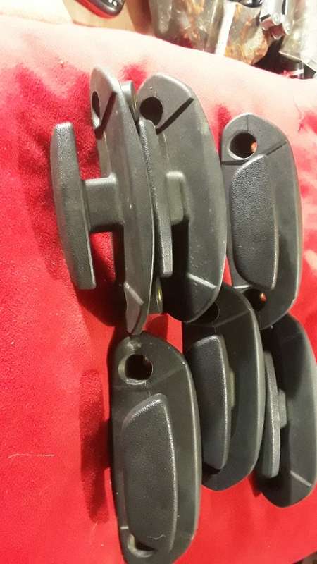 car-replacement-parts original-chevrolet-utility-load-bin hooks