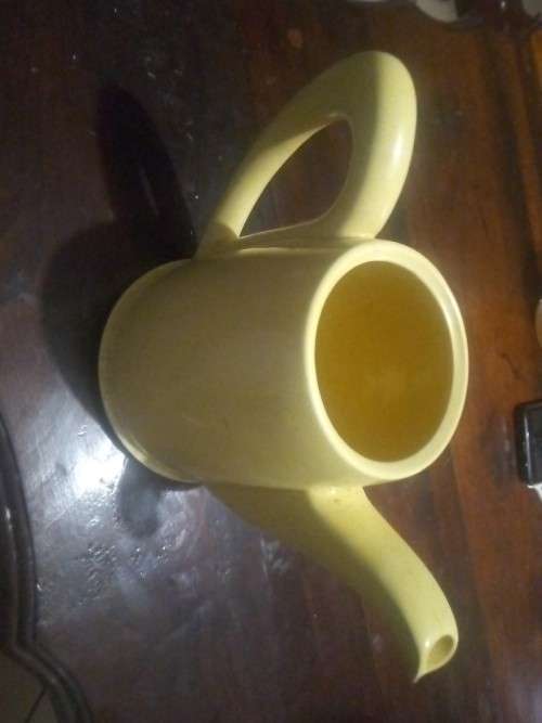 ANTIQUE PORCELAIN TEAPOT