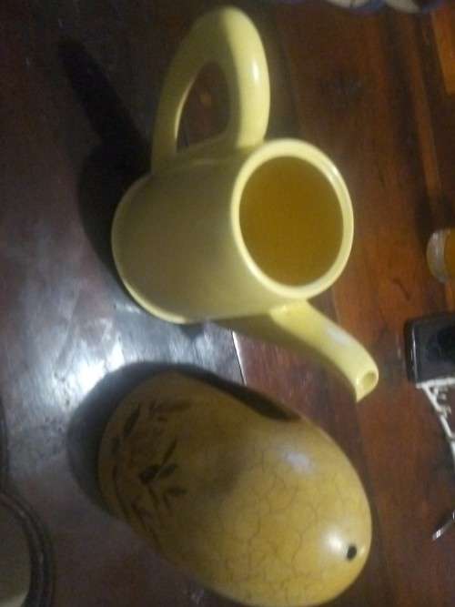 ANTIQUE PORCELAIN TEAPOT