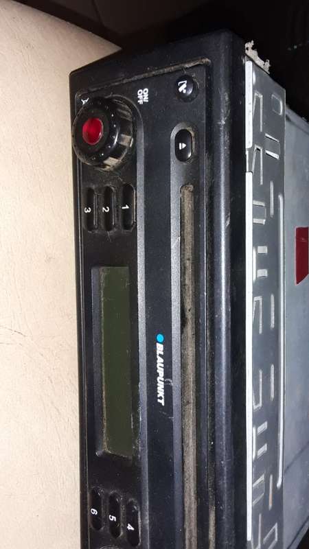 BLAUPUNKT CAR CD PLAYER