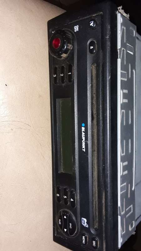 BLAUPUNKT CAR CD PLAYER