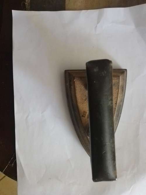 VINTAGE CLOTHING IRON