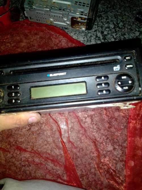 BLAUPUNKT CAR CD PLAYER