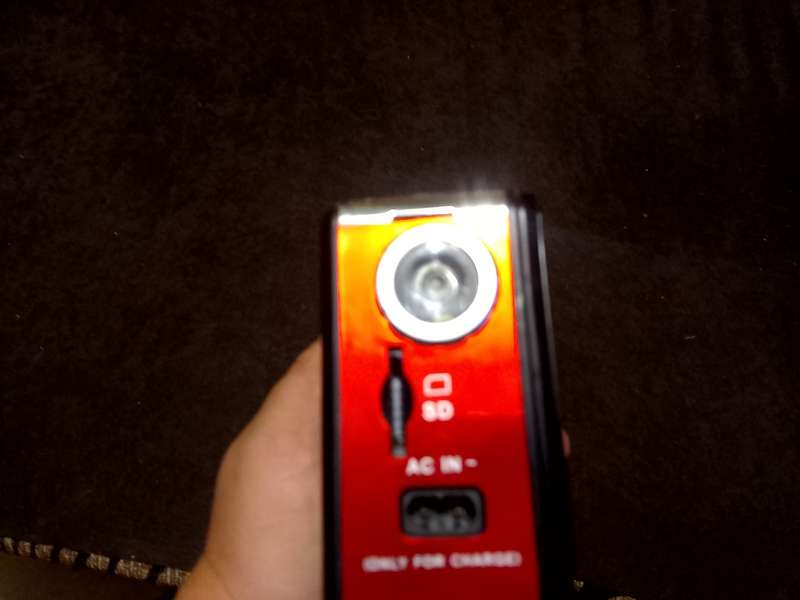 X-BASS FUSION SPEAKER with USB port,radio and torch,no Bluetooth
