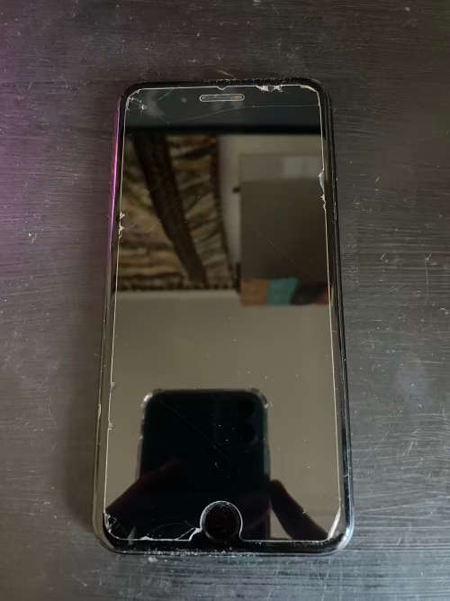 IPhone 7 Plus 32gb Read Discription
