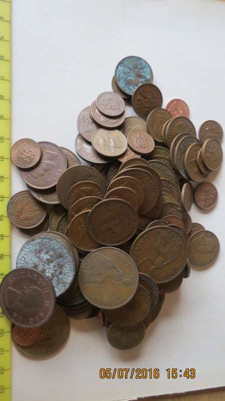 130 mixed brass and copper coins, mainly South African........., as per photo