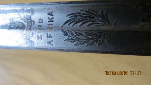 Union of South Africa Officers sword with Scabeth, in decent condition, shark skin handle, as photo