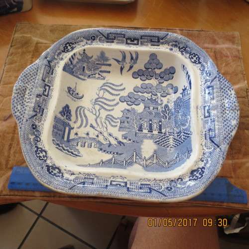 Willow pattern serving dish, Staffordshire Ware, as per photo