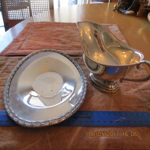 Silver plated gravy boat and tray, National number 2006, as per photo