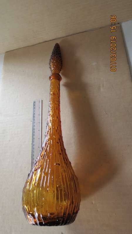 Large glass decanter made in Italy, 55 cm high, as per photo