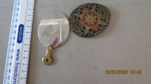 attractive metal mirror in leathrette case for handbag, as per photo