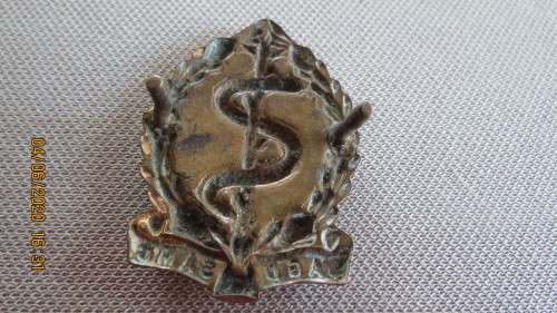 South Africa Medical enamelled cap badge, as per photo