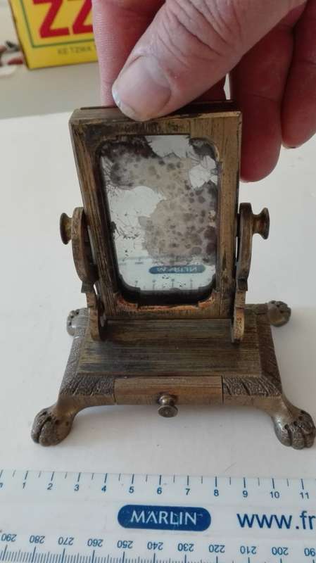 antique brass mirror and photo frame on stand, with drawer, needs to be repaired, 11.5cm high, as pe
