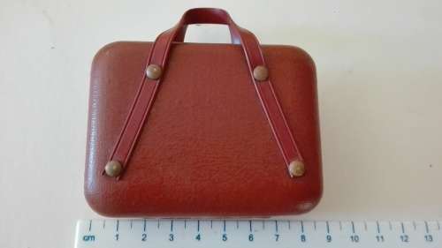 manicure set in travelling case, very attractive, 8.5cm by 6.5cm, as per photo
