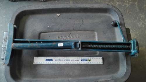 vintage car jack, with handle, 53cm high, as per photos