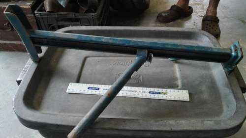 vintage car jack, with handle, 53cm high, as per photos
