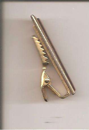 gold plated tigers eye tie pin, as per scan