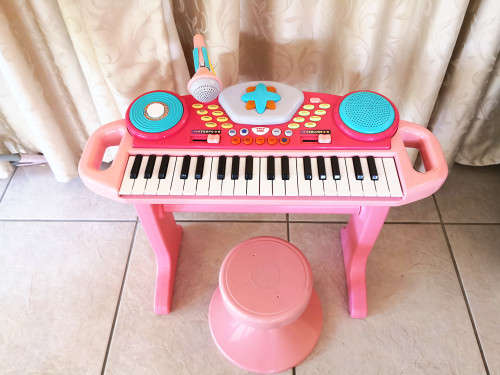 Kiddies Piano - 37 Key Electronic Keyboard Kids Mini Piano + Stool, Microphone Musical Toys