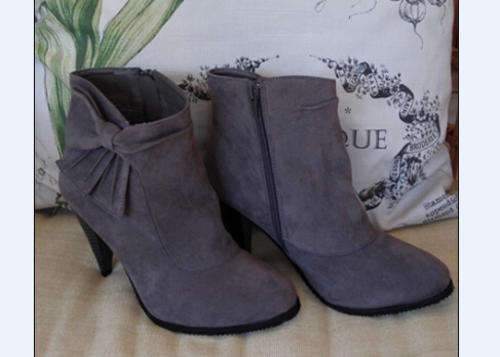 Queenspark suede ankle boots in grey and black