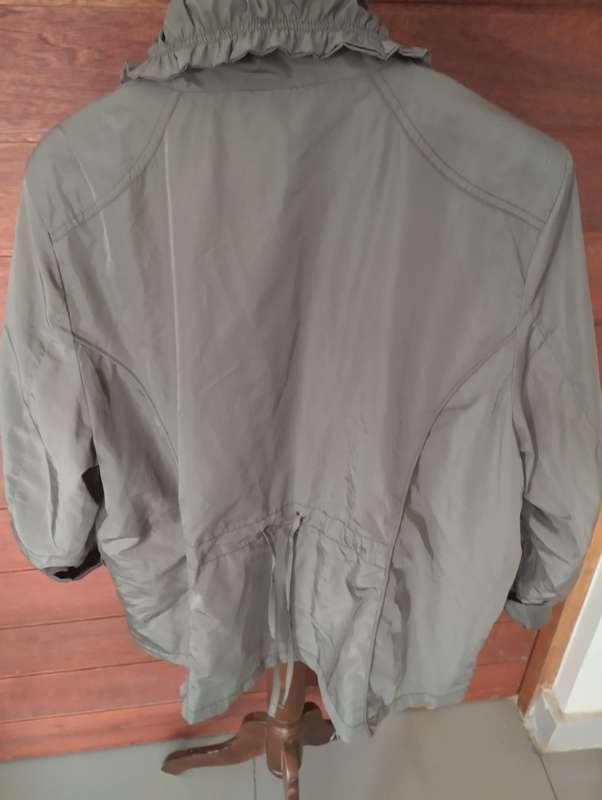 Women`s Sports Jacket (Lightweight)