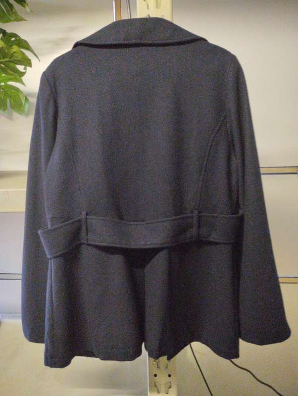 Women`s half coat (H&M)