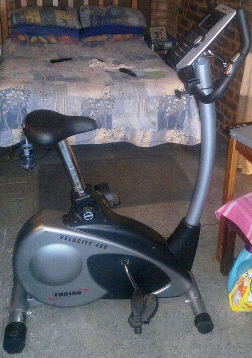 Trojan Velocity 400 stationary bike