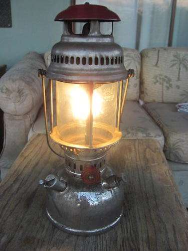 EXTREMELY Rare COL-MAX COLEMAN LANTERN