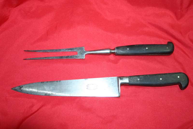 CARVING KNIFE AND FORK