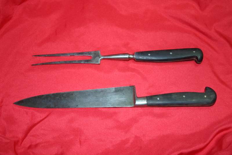 CARVING KNIFE AND FORK