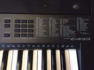 Yamaha PSR-E433 Digital Keyboard