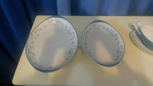 ROYAL DOULTON QUEENSLACE  (D6447)  75 pieces tea and dinner set